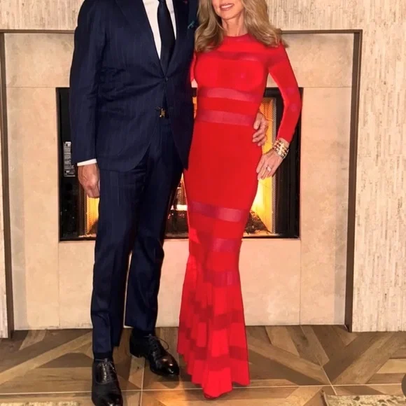 Norma Kamali Spliced Dress Fishtail Gown - Picture 16 of 16